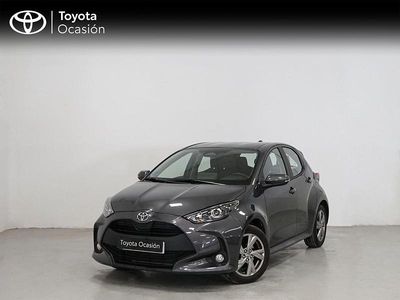 Usado Toyota Yaris Hybrid Active 116 CV (85 kW) 2025 Gris
