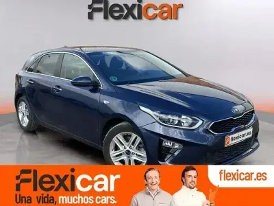 Usado Kia Ceed 140 CV (102 kW) 2020 Azul Utilitario