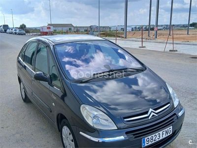 Usado Citroën Xsara Picasso Exclusive 92 CV (67 kW) 2007 Negro Monovolumen
