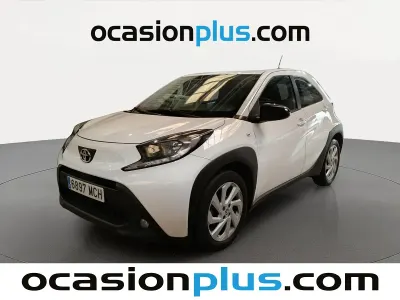Usado Toyota Aygo X-play 72 CV (52 kW) 2022 Blanco Utilitario