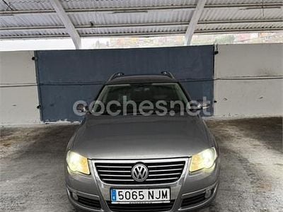 Gris / plata Usado 2007 VW Passat Advance Familiar | 4200 € (Precio justo)