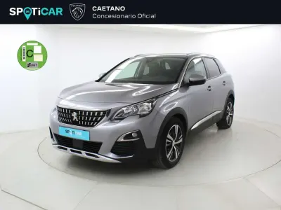 Usado Peugeot 3008 Allure 131 CV (96 kW) 2019 Gris SUV
