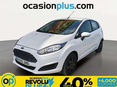 Usado Ford Fiesta Trend 75 CV (55 kW) 2015 Blanco Utilitario