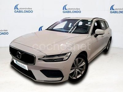 Blanco Usado 2021 Volvo V60 Momentum Familiar | 25.900 € (Un poco caro)