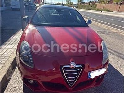 Usado Alfa Romeo Giulietta Veloce 140 CV (102 kW) 2013 Rojo Utilitario