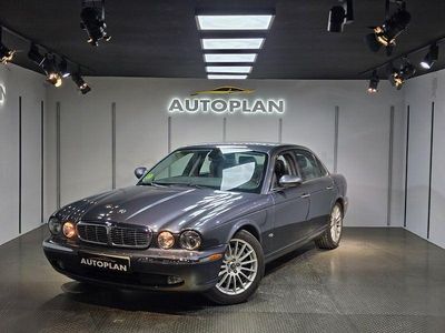Usado Jaguar XJ6 Executive 207 CV (152 kW) 2006 Gris / plata Berlina