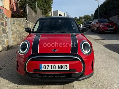 Usado Mini Cooper 156 CV (114 kW) 2023 Rojo Utilitario