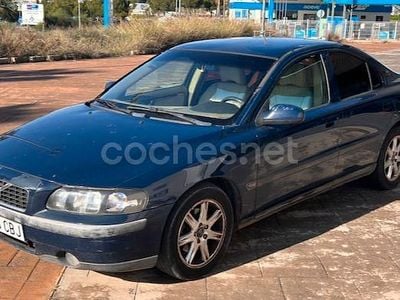 Azul Usado 2003 Volvo S60 Berlina | 1990 € (Buen precio)
