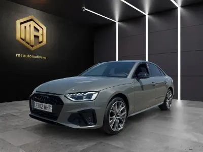 Usado Audi A4 204 CV (150 kW) 2023 Gris metalizado Berlina