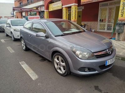 Usado Opel Astra GTC Enjoy 105 CV (77 kW) 2006 Gris / plata Berlina
