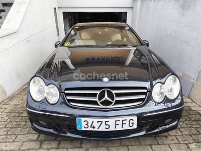 Azul Usado 2006 Mercedes CLK320 Avantgarde Coupe | 7990 € (Caro)