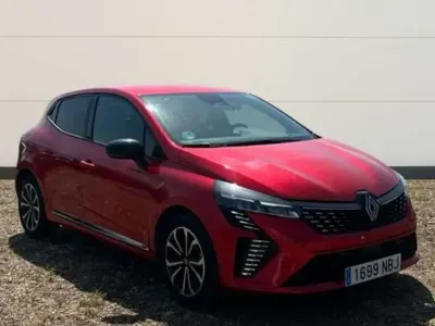 Usado Renault Clio V Techno 90 CV (66 kW) 2025 Rojo Berlina