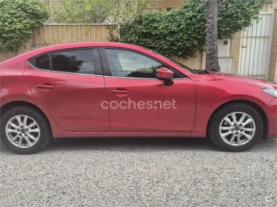 Usado Mazda 3 Style 120 CV (88 kW) 2016 Rojo Berlina