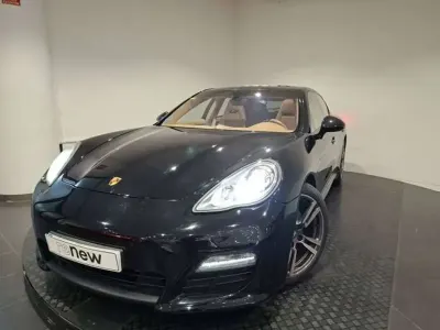 Käytetty Porsche Panamera 4S 310 HP (228 kW) 2015 Musta Sedan