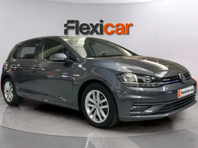 Usado VW Golf VIII Edition 130 CV (95 kW) 2020 Gris Berlina
