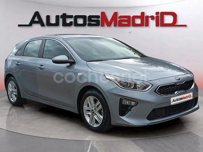 Gris / plata Usado 2021 Kia Ceed Utilitario | 14.490 € (Precio justo)