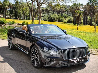 Usado Bentley Continental GT Convertible 550 CV (404 kW) 2020 Gris / plata Descapotable