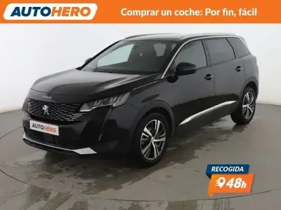 Używany Peugeot 5008 Allure 131 KM (96 kW) 2023 Czarny SUV