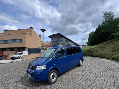 Begagnad VW Transporter 140 HK (102 kW) 2009 Blå Van