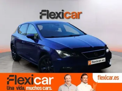 Usado Seat Leon ST Style 131 CV (96 kW) 2019 Azul Familiar