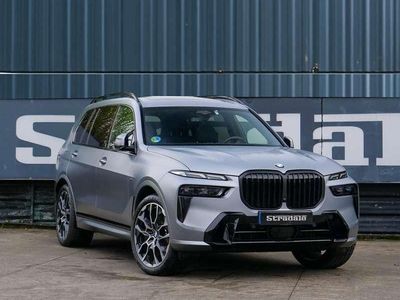 Gris Usado 2025 BMW X7 M Sport SUV | 95.900 €