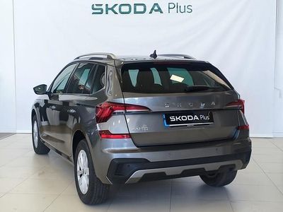 Usado Skoda Kamiq Selection 115 HP (84 kW) 2025 Cinzento SUV