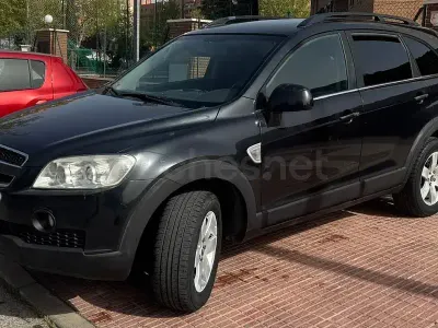 Usado Chevrolet Captiva LS 127 CV (93 kW) 2010 Azul SUV