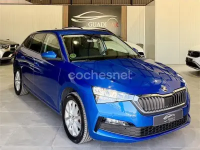 Usado Skoda Scala Monte Carlo 150 CV (110 kW) 2022 Azul Utilitario