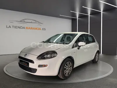 Usado Fiat Punto Evo Dynamic 69 CV (50 kW) 2012 Blanco Utilitario