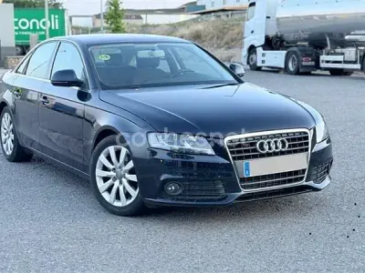 Usado Audi A4 143 CV (105 kW) 2008 Azul Berlina