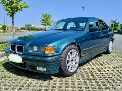 Usado BMW 325 192 CV (141 kW) 1992 Verde Berlina