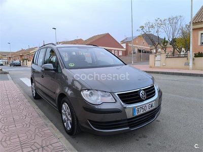 Verde Usado 2009 VW Touran Advance Monovolumen | 6600 € (Un poco caro)