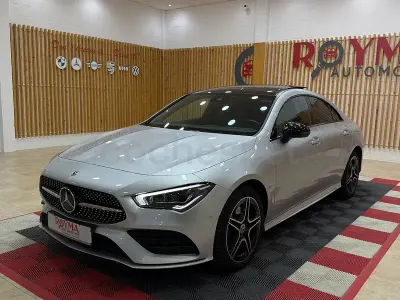 Usado Mercedes CLA250e 218 CV (160 kW) 2022 Gris / plata Coupe