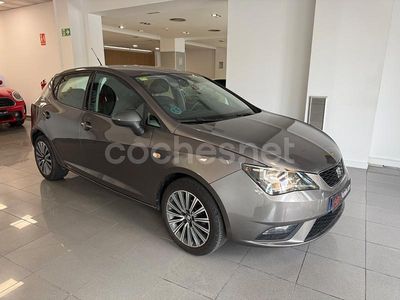 Gris / plata Usado 2016 Seat Ibiza CONNECT Berlina | 9899 € (Un poco caro)