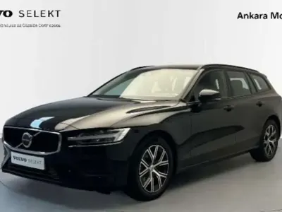 Käytetty Volvo V60 197 HP (144 kW) 2023 Musta Farmari