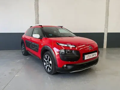 Usado Citroën C4 Rip Curl 110 CV (80 kW) 2016 Rojo Berlina
