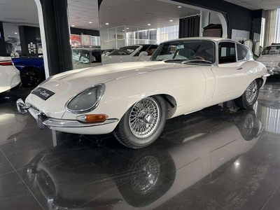 Usado Jaguar E-Type 265 CV (194 kW) 1962 Blanco Coupe