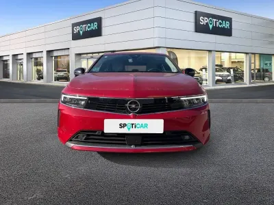 Usado Opel Astra Elegance 130 CV (95 kW) 2022 Rojo Utilitario