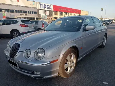 Usado Jaguar S-Type Executive 238 CV (175 kW) 2002 Gris / plata Berlina