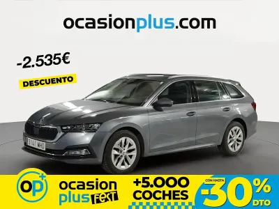 Käytetty Skoda Octavia Selection 150 HP (110 kW) 2023 Harmaa Farmari