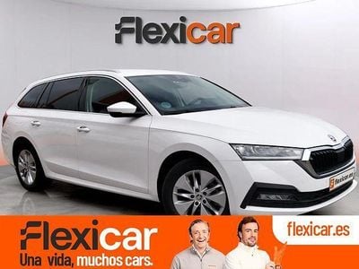 Blanco Usado 2023 Skoda Octavia Ambition Familiar | 22.990 € (Un poco caro)