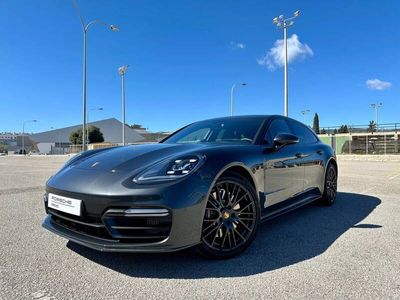 Porsche Panamera 4