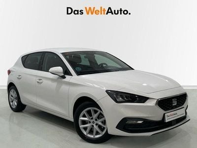 Usado Seat Leon Style 115 CV (84 kW) 2021 Blanco