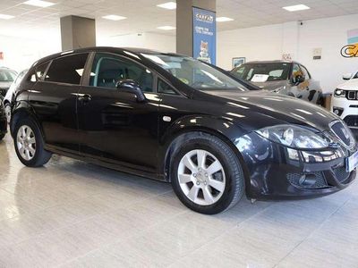 Usado Seat Leon Style 105 CV (77 kW) 2009 Negro Utilitario