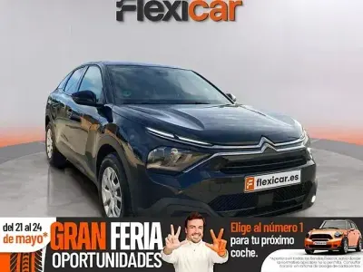Używany Citroën C4 Feel 102 KM (75 kW) 2023 Czarny Sedan/Limuzyna