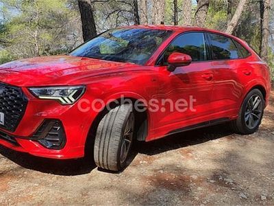 Begagnad Audi Q3 Sportback Comfort 150 HK (110 kW) 2022 Röd SUV