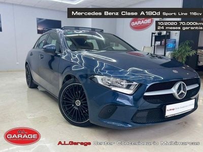 Usado Mercedes A180 116 CV (85 kW) 2021 Azul Berlina