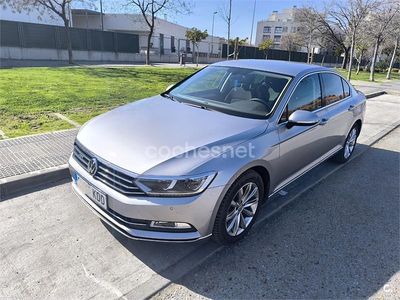 Usado VW Passat Advance 150 CV (110 kW) 2017 Gris / plata Berlina