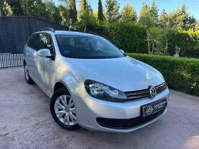 Usado VW Golf VI Advance 105 CV (77 kW) 2011 Gris / plata Utilitario