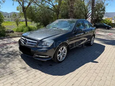 Usado Mercedes C220 Avantgarde 170 CV (125 kW) 2012 Gris / plata Berlina